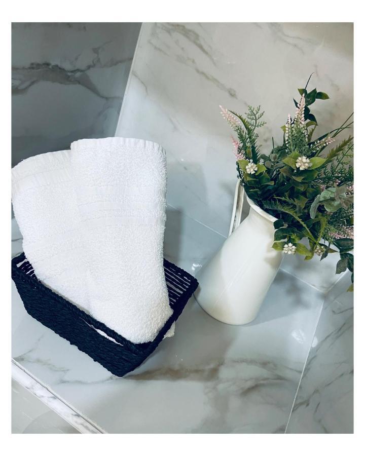 Suite Whiteflower Bari Luaran gambar